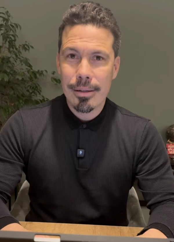 Ma quanto spacca il Profeta Hernanes quando parla di &ldquo;futebol&rdquo; sui social? Accento brasiliano, contro il calcio moderno e le statistiche buone &ldquo;per abbellire l&rsquo;ego&rdquo;