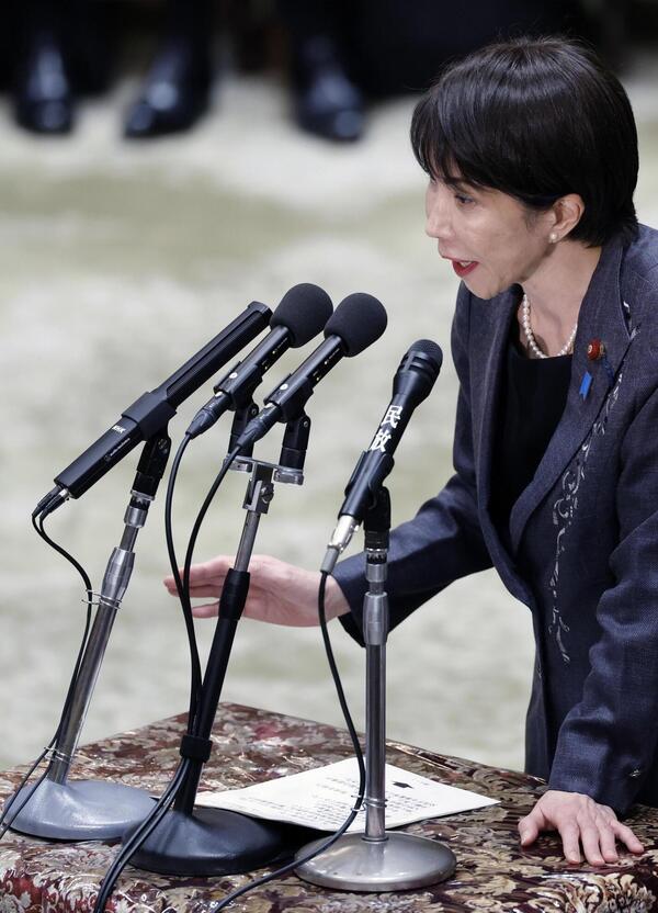 In Giappone la premier Takaichi Sanae sdogana il &ldquo;nuovo fascismo&rdquo;. Tra poco la copieranno anche in Europa (e indovinate quale Paese per primo?)