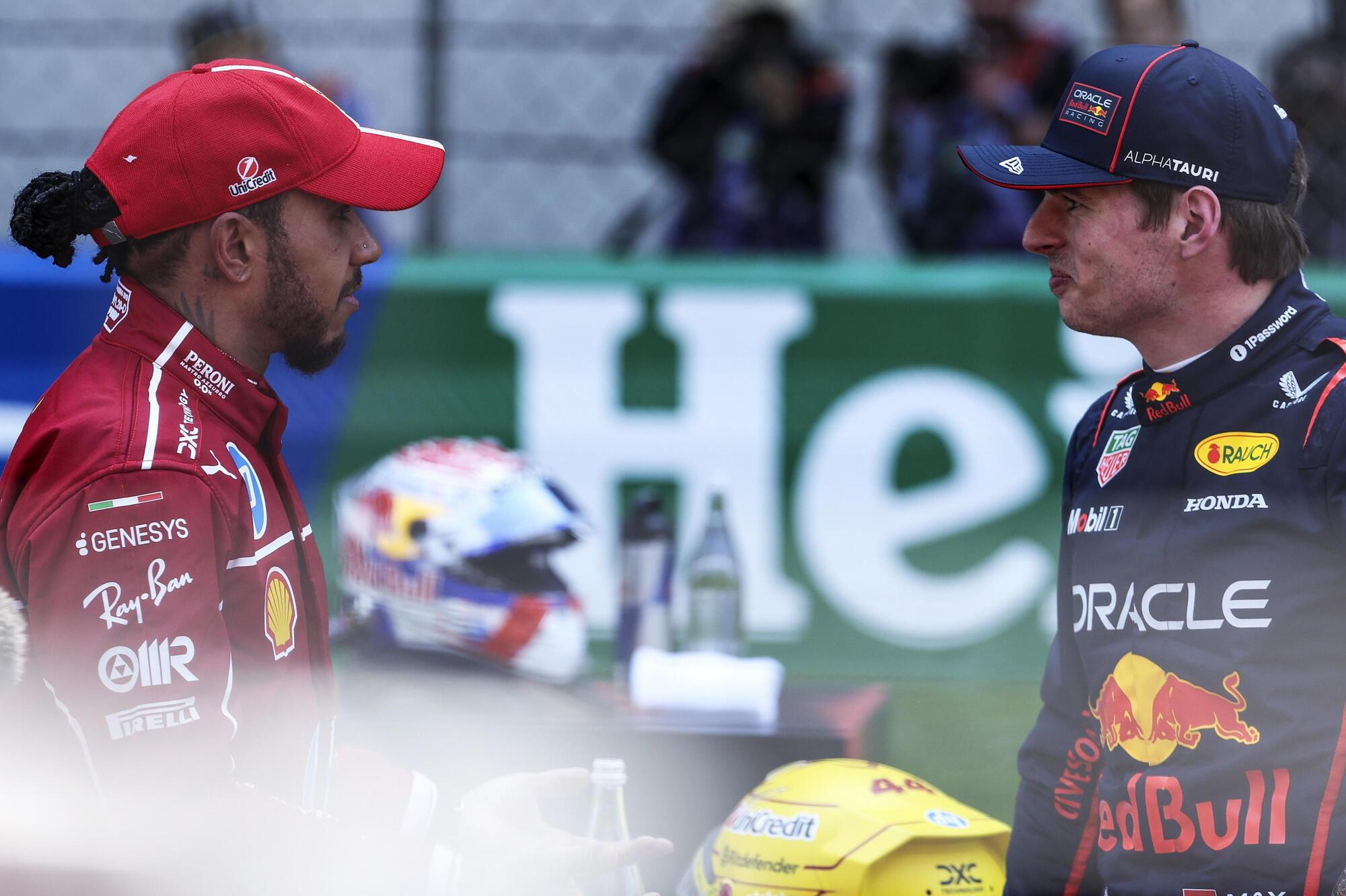 Lewis Hamilton Max Verstappen F1.