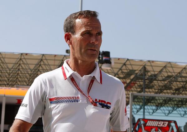 Sentito Alberto Puig sul 2025 e il futuro di Honda? Sembra un promessa per Marc Marquez (e la RC213V del 2027 &egrave; gi&agrave; pronta)