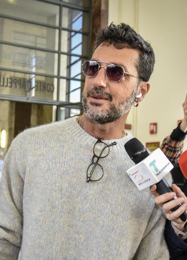 Corona e il &ldquo;sistema Signorini&rdquo;: viene gi&ugrave; tutta la TV? Di piccolo non c&rsquo;&egrave; pi&ugrave; niente ora che il Codacons ha deciso di metterci le mani