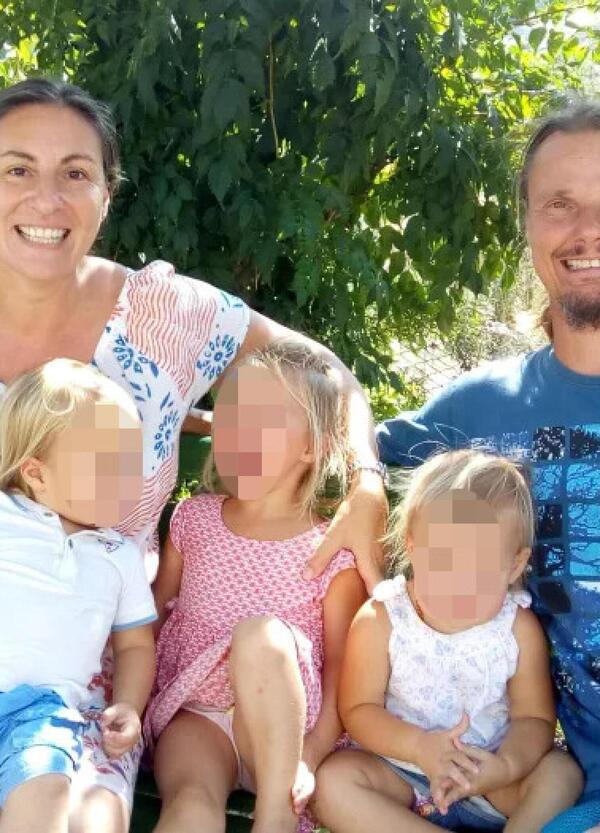 La famiglia nel bosco &eacute; una grande allucinazione collettiva ma la tv ne parla come se in Abruzzo si fosse nascosto Bin Laden