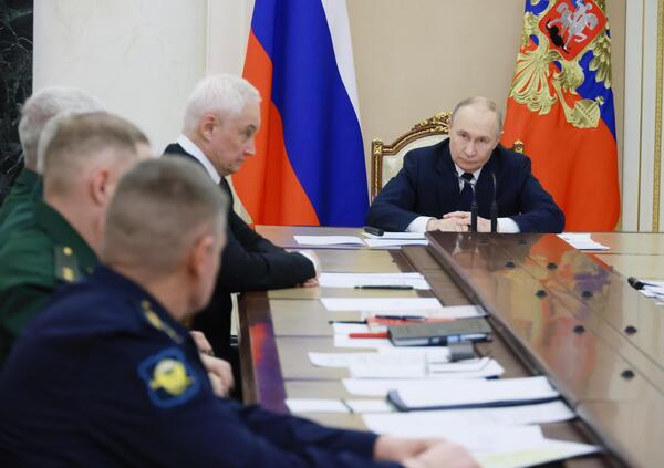 Per Natale i potenti del mondo ci hanno regalato (ancora) le guerre: Putin non vuole la pace, la Cina accerchia Taiwan e Trump attacca una &ldquo;nave di narcos&rdquo; in Venezuela