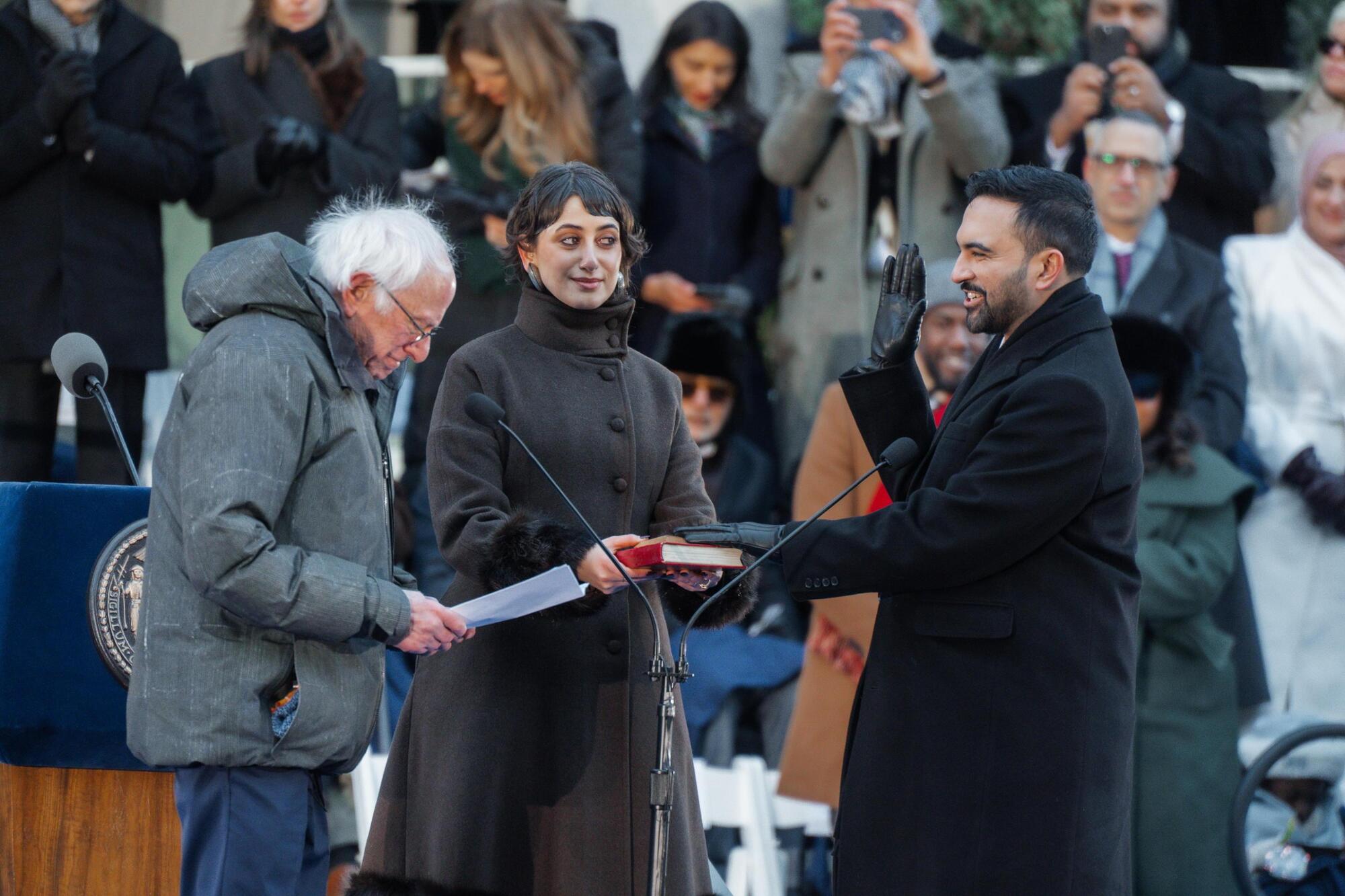 Zhoran Mamdani durante il giuramento