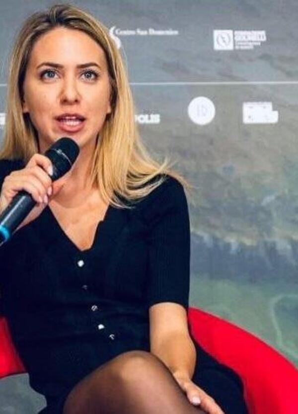 Ok, ma chi &egrave; Greta Cristini, l'analista che si occupa di Usa e Venezuela in tv? Gli studi alla Sorbona, i report dall' Ucraina e Israele, il podcast, ecco il nuovo volto della geopolitica