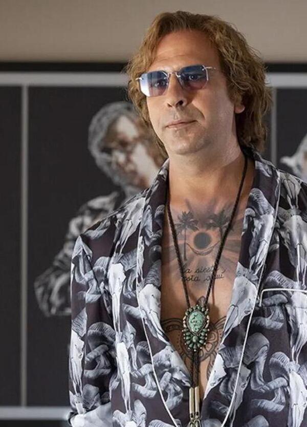 Checco Zalone non serve a niente. Elogio della distanza come quella di Alberto Sordi e Tot&ograve;. Al massimo Buen Camino ricorda Raimondo Vianello