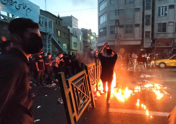 Ma perch&eacute; Amnesty se ne sbat*e delle proteste in Iran? Parla di Gaza tutti i giorni ma si dimentica della (quasi) guerra civile a Teheran: ma i diritti dei popoli non sono sempre da tutelare?