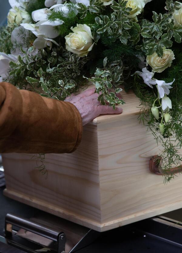 Crans-Montana, Lorenzo Quadri (Lega del Ticino) denuncia una shitstorm anti-svizzera che non esiste