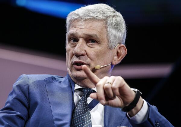 Signori, quello di Trump &egrave; un bluff! Parla l&rsquo;ex Ambasciatore italiano Piero Benassi: &ldquo;La Groenlandia? In realt&agrave; vuole un accordo&rdquo;. L&rsquo;Iran? &ldquo;Non lo invader&agrave; mai&rdquo; E sul Venezuela