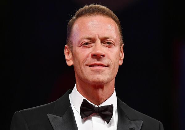 Esclusiva MOW! Dopo Le Iene, le accuse e l&rsquo;addio alle scene, Rocco Siffredi torna al cinema. E stavolta &egrave; lui a fare le domande