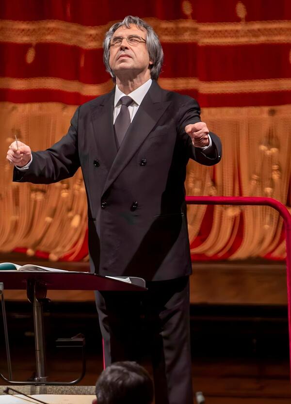 Viviamo nel Paese in cui Corrado Augias pu&ograve; dire a Riccardo Muti che non si impegna abbastanza per la musica classica in Italia