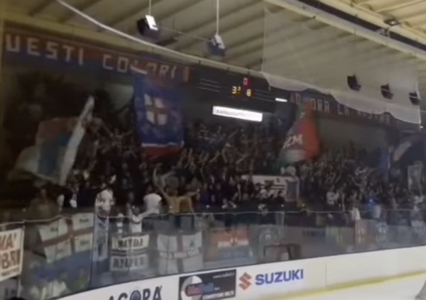 Ma l&rsquo;avete visto il corteo dei tifosi dell&rsquo;Hockey Milano all&rsquo;Arena Santa Giulia? &ldquo;Ci hanno tolto la squadra, non la fede&rdquo;. E Nino Ciccarelli della Nord si schiera con gli ultras