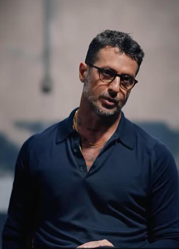 Solo Netflix poteva rendere noioso Corona: altro che docuserie estrema, &ldquo;Io sono notizia&rdquo; sembra una voce su Wikipedia