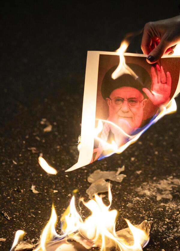 Su Polymarket puoi scommettere dalla caduta dell'Iran al ritorno di Ges&ugrave; Cristo, ma in Italia &egrave; illegale (fino ad un certo punto). Ecco perch&eacute;