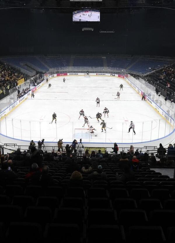 Quanto costa vedere l&rsquo;hockey alle Olimpiadi? I prezzi dell&rsquo;Arena Santa Giulia. E la finale per l&rsquo;oro...