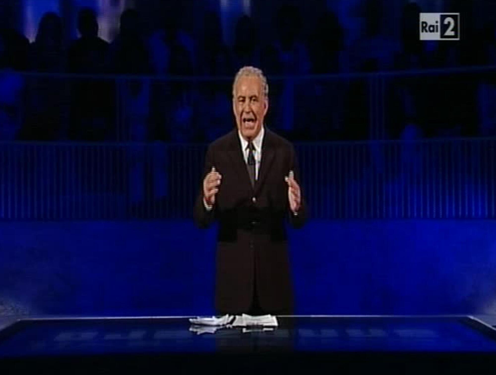 Michele Santoro conduce Annozero