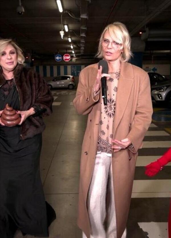 Viva la Maria!, anche per Antonio Ricci: Striscia la Notizia riparte con la De Filippi in missione per alzare gli ascolti