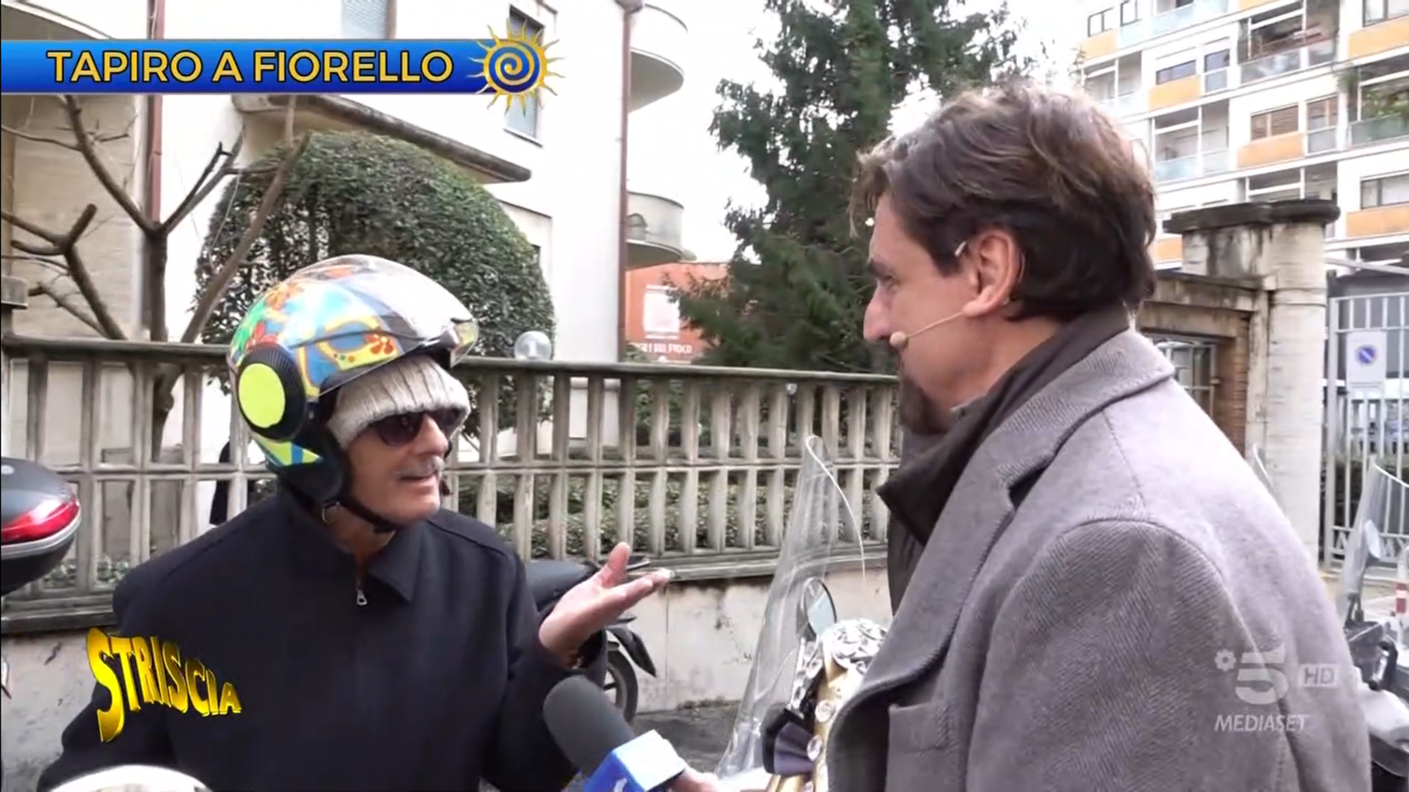 Staffelli consegna il Tapiro a Fiorello