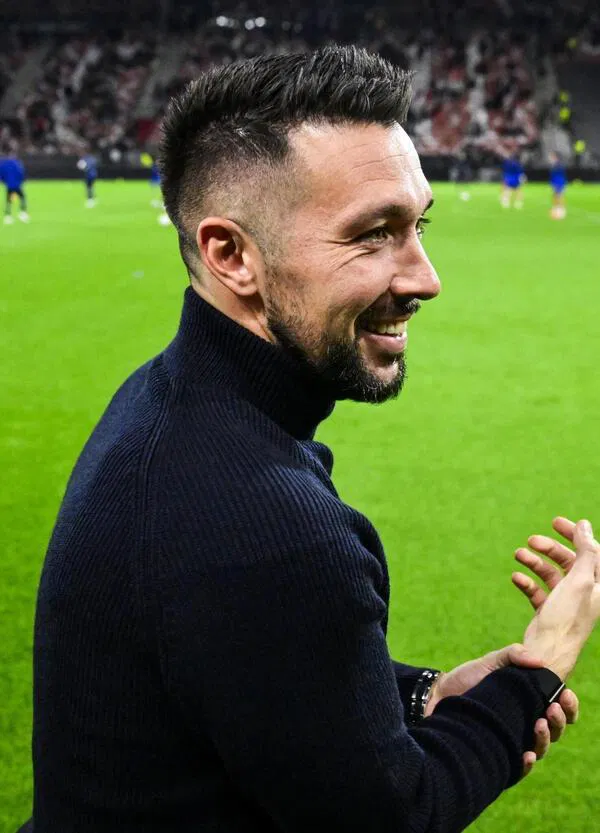 L&rsquo;incredibile storia di Francesco Farioli raccontata da chi lo conosce dall&rsquo;inizio. L&rsquo;ascesa dell&rsquo;allenatore e &ldquo;filosofo dei portieri&rdquo;, dall&rsquo;Academy con De Zerbi alla panchina del Porto