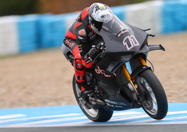 Divertitevi finch&egrave; piove! Nicol&ograve; Bulega non l&rsquo;ha detto, ma l&rsquo;ha fatto capire nel test della SBK 2026 a Jerez. Mentre Danilo Petrucci&hellip;