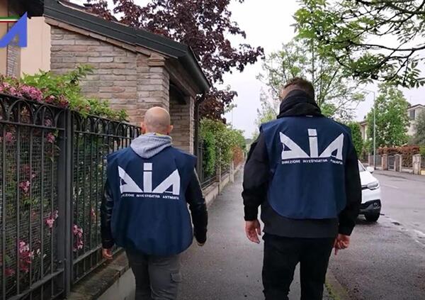La nuova pista della commissione d'inchiesta su David Rossi ha ragione a parlare di 'ndrangheta: un altro arresto in Emilia per la cosca Grande Aracri