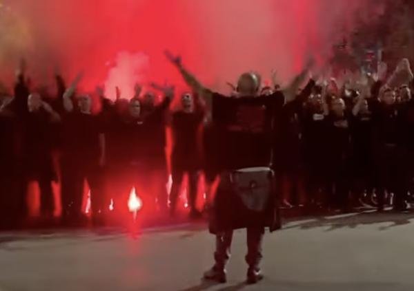 Gli ultras del Milan sono con &ldquo;Pacio&rdquo; Pacini: &ldquo;Non ci sar&agrave; un nuovo capo in curva Sud&rdquo;. Ma molti sperano in Francesco Lucci, ora ai domiciliari. E cosa ci facevano insieme &ldquo;il Barone&rdquo; e Nino Ciccarelli? 