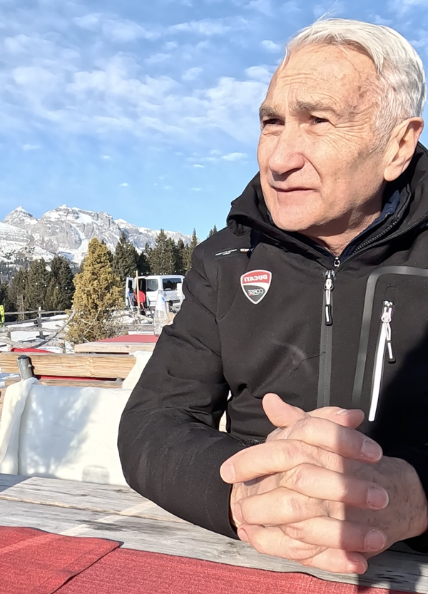 Davide Tardozzi: &ldquo;A Marquez a volte ho consigliato di ragionare, una dritta da HRC. Bagnaia? Non ha accettato di non poter vincere ma ora ha fatto un reset&rdquo;