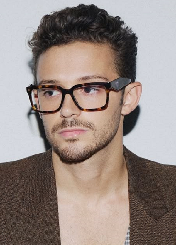 Ruggero Pasquarelli, da star della Disney in Violetta e Soy Luna al nuovo inizio in Italia: "La mia fortuna? Sono arrivato quinto a X Factor e non ho firmato il contratto"