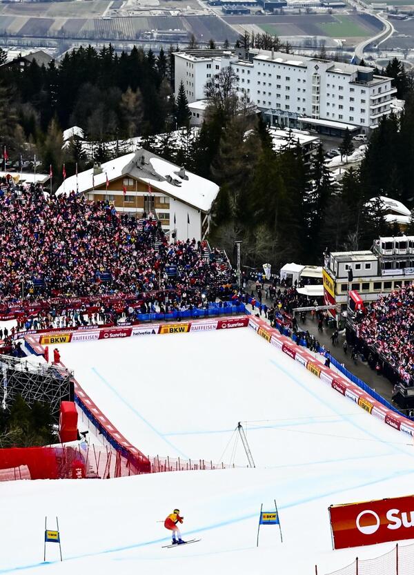 La Coppa del Mondo di sci a Crans Montana non va boicottata: va vinta (con il lutto al braccio). Perch&egrave; lo sport non deve pagare per le colpe di altri