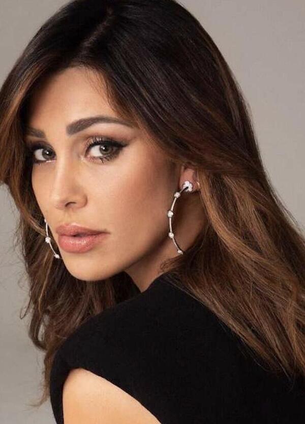 La bomba di Falsissimo su Bel&eacute;n Rodriguez fuori da Mediaset secondo Corona. La richiesta a Maria De Filippi, T&uacute; S&iacute; Que Vales e lo stop: &ldquo;Le Iene la rivolevano, ma..."