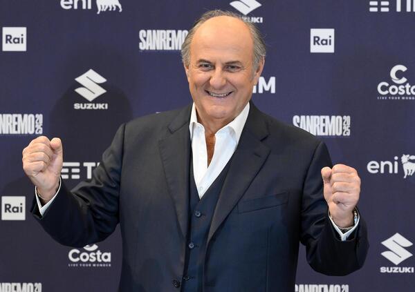 Gerry Scotti risponde alle bombe di Corona e lo accusa di essere Falsissimo: &ldquo;Io con 30 letterine? Non c&rsquo;&egrave; niente di vero&rdquo; e sgancia il paragone tennistico: &ldquo;Io e De Martino come Sinner e Alcaraz&rdquo;