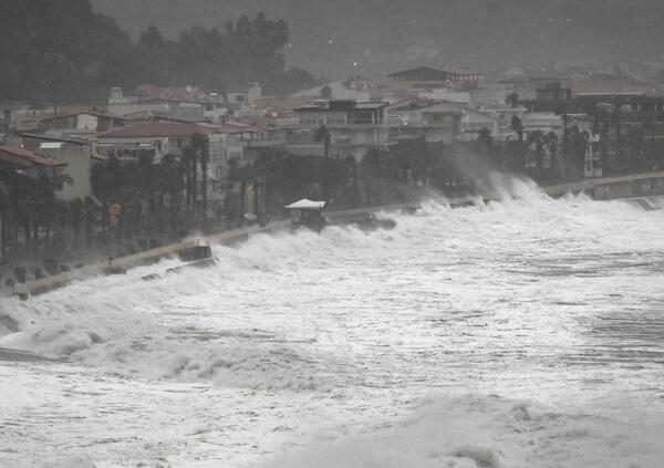 Fate presto! La verit&agrave; &egrave; che l&rsquo;uragano Harry e la frana a Niscemi hanno dimostrato che il Sud non esiste: immaginate se la stessa cosa fosse successa al Nord