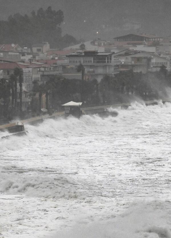 Fate presto! La verit&agrave; &egrave; che l&rsquo;uragano Harry e la frana a Niscemi hanno dimostrato che il Sud non esiste: immaginate se la stessa cosa fosse successa al Nord
