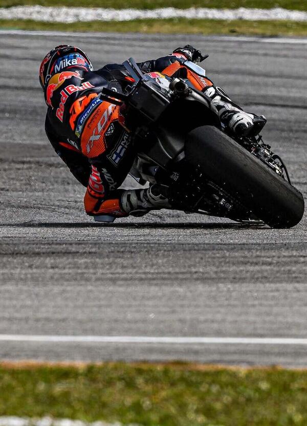 Altro che crisi: KTM &egrave; a Sepang con Dani Pedrosa, Pol Espargar&ograve; e il prototipo 2027 guidato da Kallio