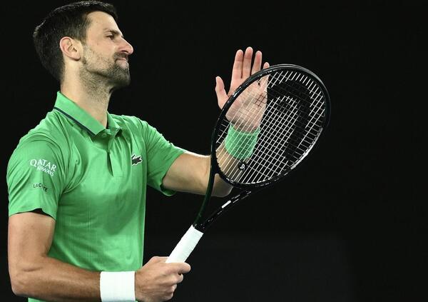 Alcaraz vince gli Australian Open e Djokovic parla di ritiro? &ldquo;&Egrave; stato un viaggio incredibile&rdquo;. 38 anni, la vittoria contro Sinner e l&rsquo;orgoglio di un campione