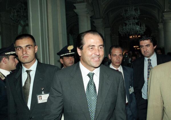 &ldquo;Solo un quintale di tritolo pu&ograve; fermare un Pm onesto&rdquo;. L'intervista definitiva a Di Pietro: &ldquo;La Riforma della Giustizia? Non &egrave; quella di Berlusconi, n&eacute; di Gelli e non siamo a Crans-Montana&rdquo; 