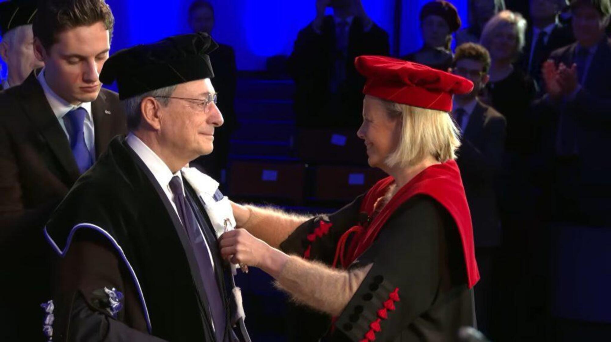 Mario Draghi all'Universit&agrave; Ku Leuven in Belgio