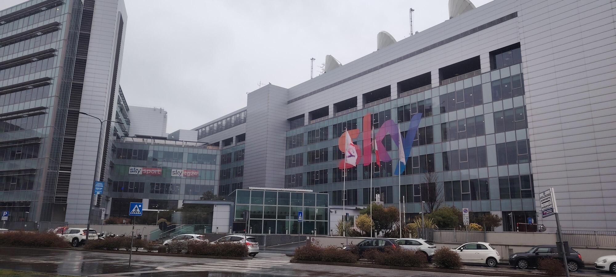 20260205 100540866 8178