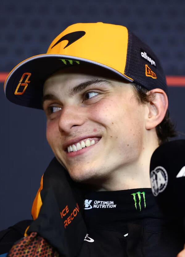 &ldquo;Non sono qui per fare il bravo ragazzo, voglio vincere&rdquo;: Oscar Piastri ha le idee chiarissime sul 2026, sulla lotta con Norris e sulle Papaya Rules. Cara McLaren, sei avvisata