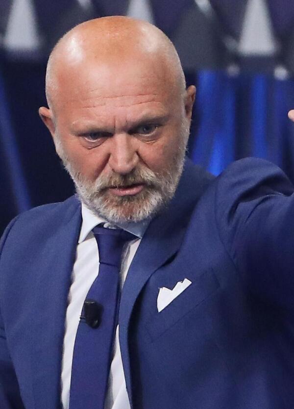 Sanremo 2026, Andrea Pucci &egrave; la prima scelta sorprendente di Carlo Conti, ma per i motivi sbagliati. Ecco cosa sta succedendo con il nuovo co-conduttore del Festival