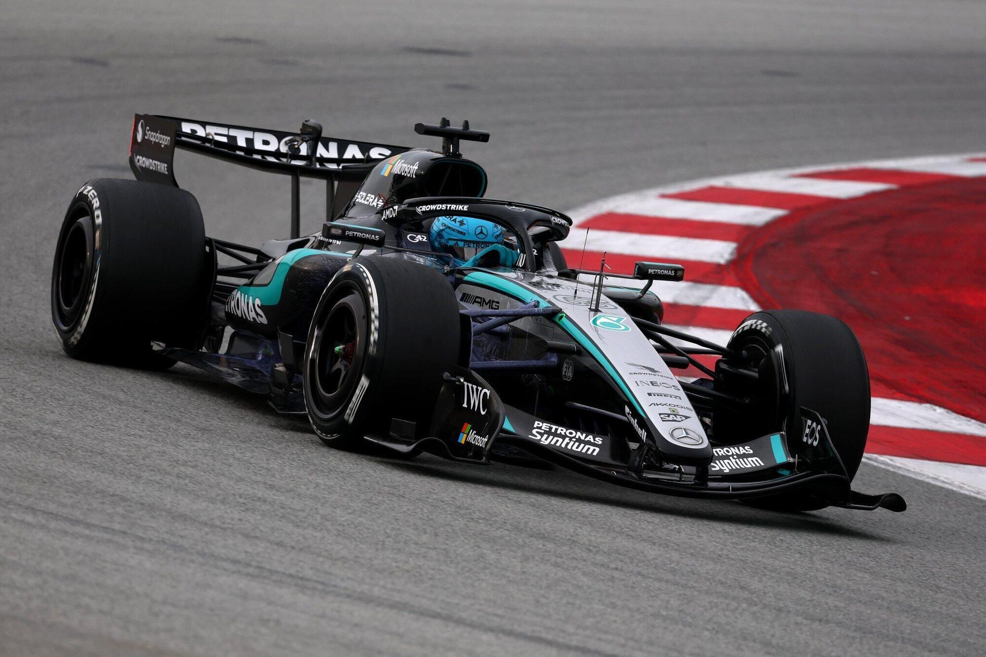 Mercedes test barcellona