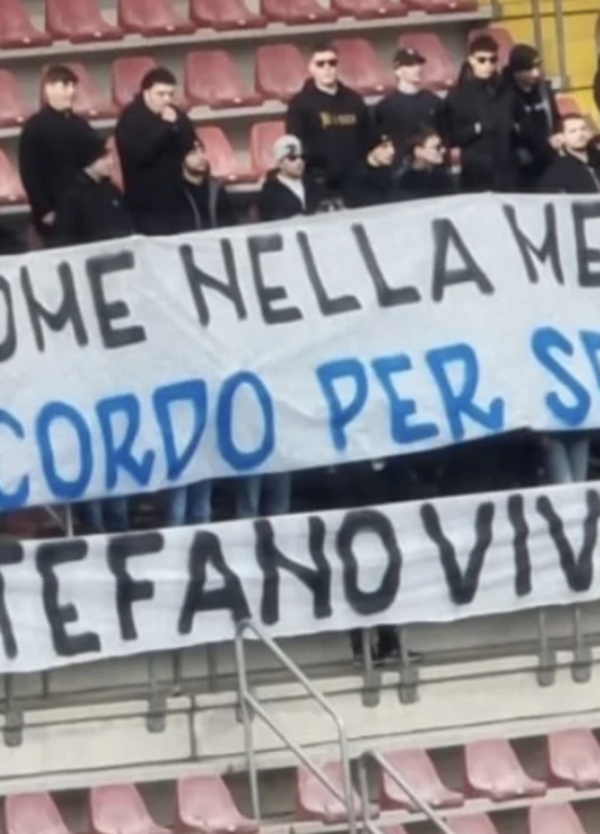 In memoria di Stefano Furlan, tifoso ucciso da un poliziotto per &ldquo;eccesso&rdquo;. L&rsquo;omaggio della curva Nord