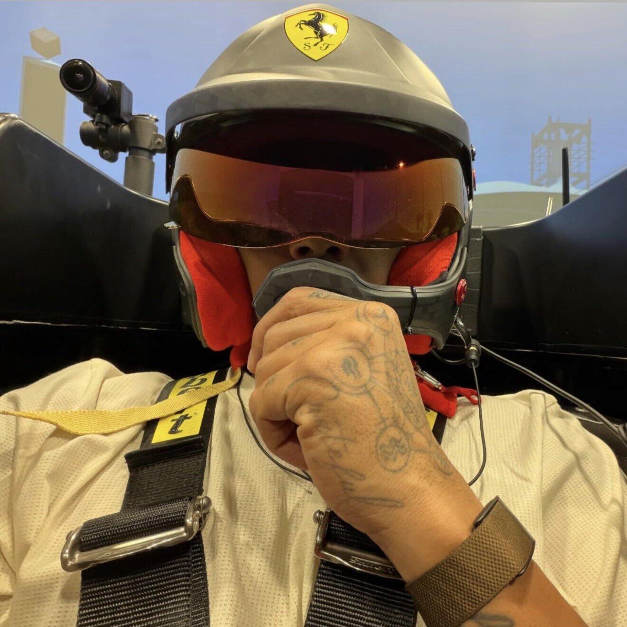 Lewis Hamilton Ferrari Simulatore