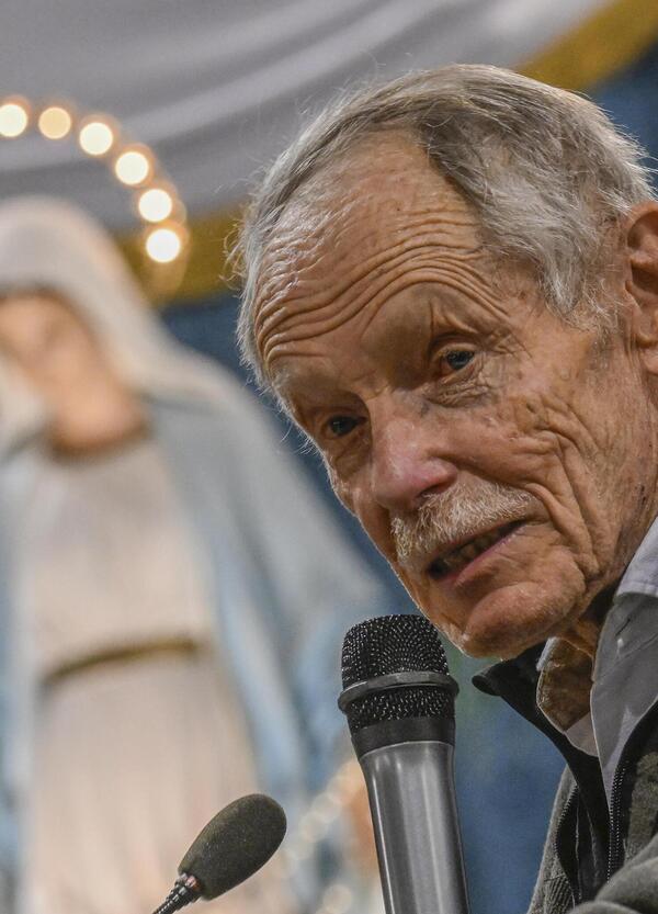 Cara sinistra, ascolta Erri De Luca intervistato da Gomez