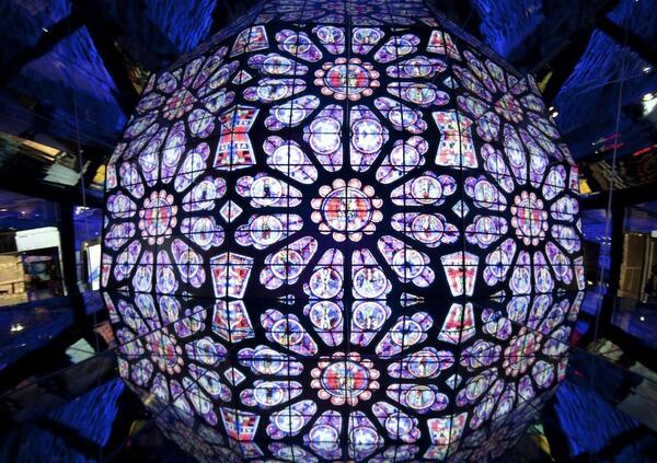 Non fate la guerra, drogatevi consapevolmente. &Egrave; partito il primo corso in terapie con psichedelici in Italia e abbiamo intervistato chi c'&egrave; dietro, Federico di Vita: &ldquo;Siamo nel rinascimento psichedelico. Sar&agrave; rivoluzione o distopia&rdquo;