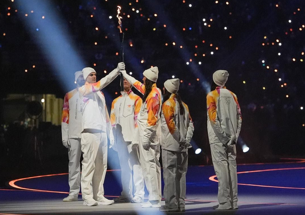 Anna Danesi commenta il caso Petrecca e d&agrave; l'unica risposta possibile: &ldquo;Non me ne frega niente, lui ha fatto una figuraccia e io ho portato la torcia olimpica&rdquo;