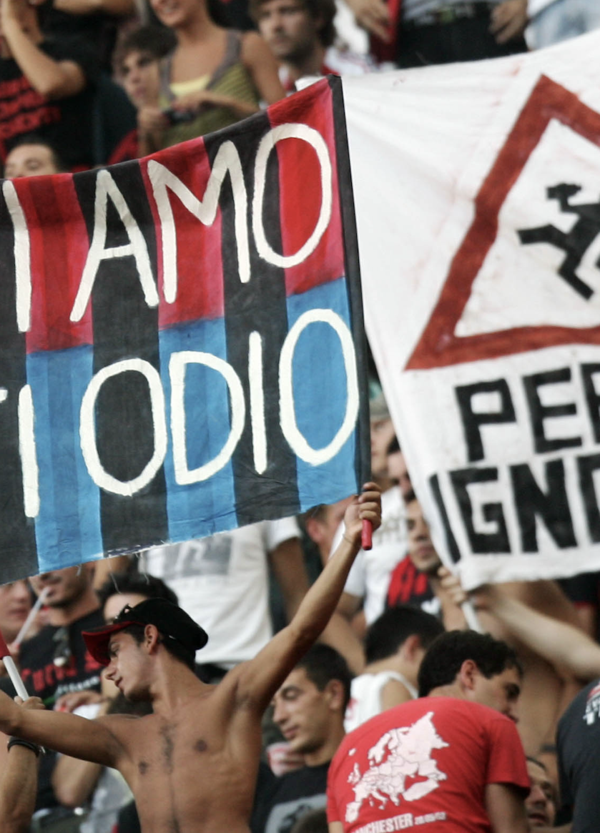Le blacklist in curva Nord e Sud spaccano il mondo ultras: &ldquo;Ora piangono, ma quando capitava a noi erano impegnati a fare affari&rdquo;. Gli effetti del caos a San Siro arrivano oltre Milano 