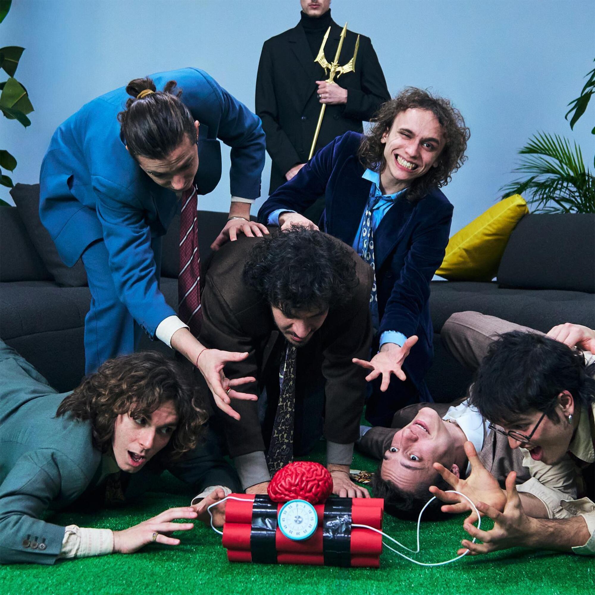 I Patagarri presentano "Bomba intelligente"