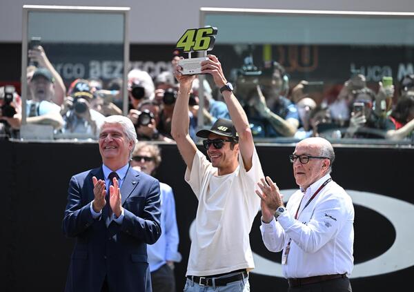 Casey Stoner ha detto che Marc Marquez ha solo un punto debole: nel 47&deg; compleanno di Valentino Rossi, ci chiediamo quale sia il suo (e abbiamo una risposta)