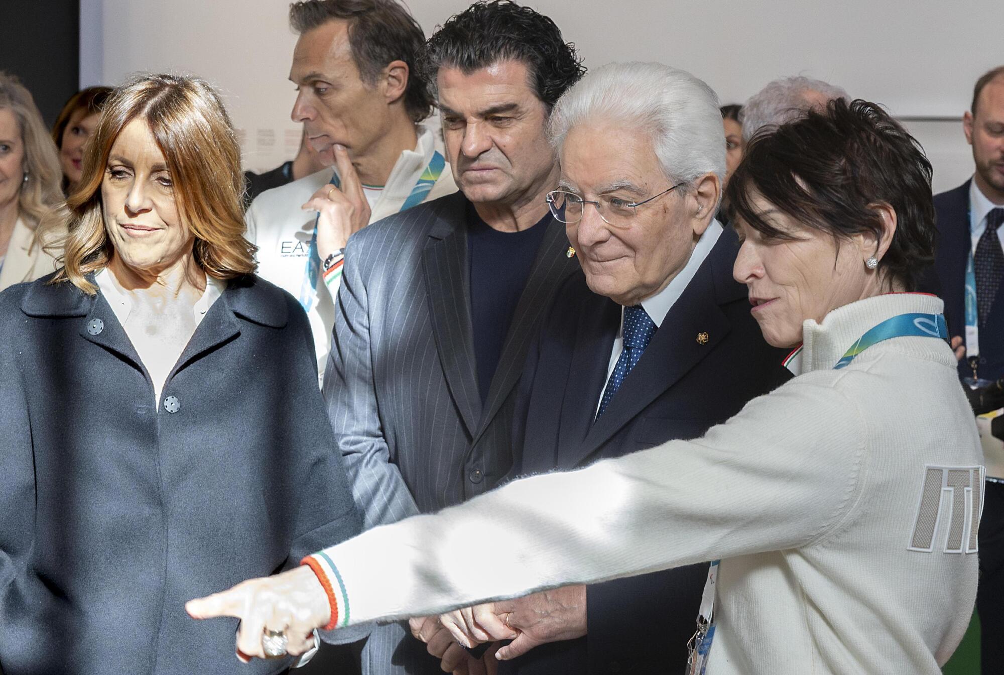 Al centro Alberto Tomba e Sergio Mattarella